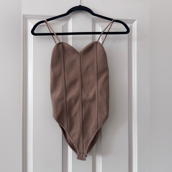 Zara Camel Brown Ribbed Bodysuit NWT - Picture 1 of 2